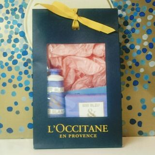 ロクシタン(L'OCCITANE)のロクシタン アイリス メルシーキット(ハンドクリーム)