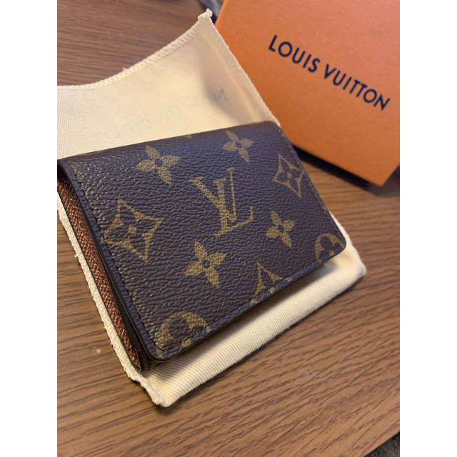 名刺入れ　LOUIS VUITTON モノグラム