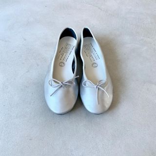 ショセ(chausser)のtaro様専用✳︎トラベルシューズバイショセ バレエシューズ シルバー 37(バレエシューズ)