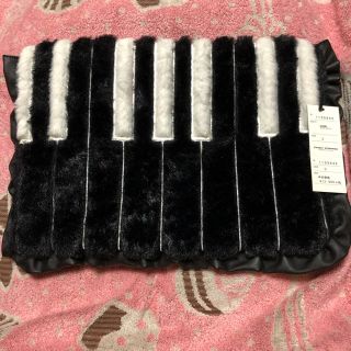 キャンディーストリッパー(Candy Stripper)のCandy Stripper MELODY FUR CLUTCH BAG  (クラッチバッグ)