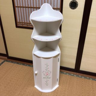 ベルメゾン(ベルメゾン)の【ミッキー】トイレ用？角に置く棚(トイレ収納)