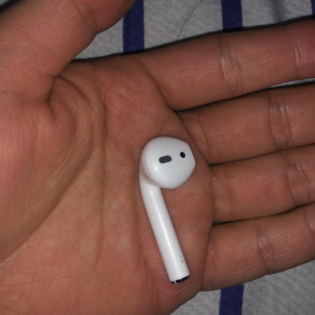 AirPods 2 左　x 2  バラ売り 2