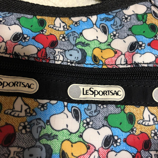 LeSportsac(レスポートサック)の《Missyさま専用・新品未使用》レスポートサックスヌーピー レディースのバッグ(ショルダーバッグ)の商品写真
