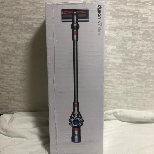 Dyson(ダイソン)の【チーコムさん専用】新品　dyson v7 slim ダイソン スマホ/家電/カメラの生活家電(掃除機)の商品写真