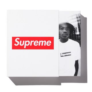 シュプリーム(Supreme)のSupreme (Vol 2) Book 正規品 新品 ポスター ステッカー(ファッション)