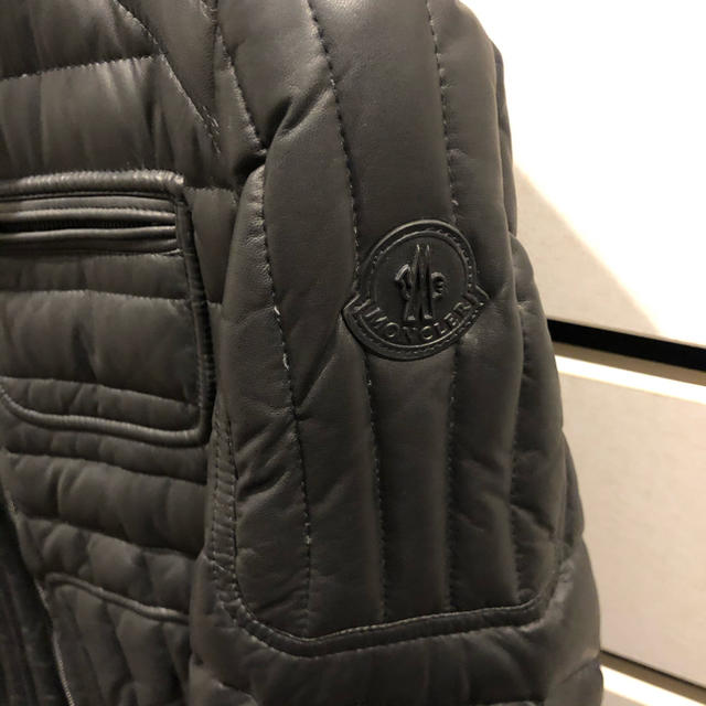 通常配送料無料 MONCLER - MONCLER ダウンジャケット 購入の割引 -nilhorse.com.br