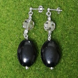 大ぶり黒ビーズシルバーピアス(ピアス)