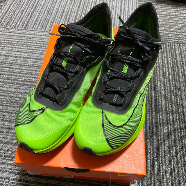 NIKE ZOOM FLY3 ナイキ ズームフライ3 US7.5 25.5cmシューズ