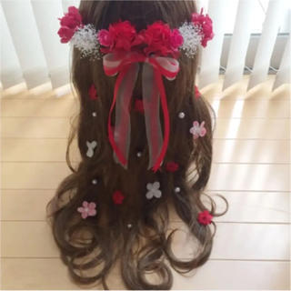 ラプンツェルハーフアップ髪飾り♡赤♡かすみ草(ヘッドドレス/ドレス)
