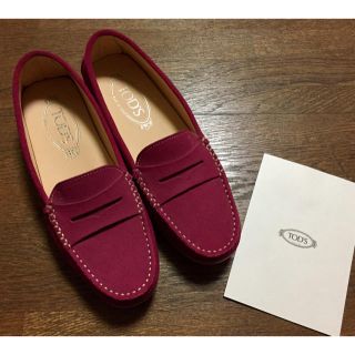 トッズ(TOD'S)の新品☆TOD'S ドライビング シューズ(ローファー/革靴)