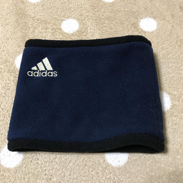 adidas(アディダス)のアディダス　ネックウォーマーキッズ キッズ/ベビー/マタニティのこども用ファッション小物(マフラー/ストール)の商品写真