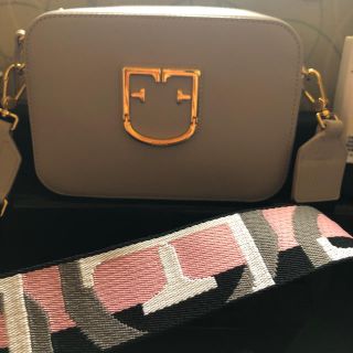 フルラ(Furla)のフルラボディバッグ　きより様専用(ショルダーバッグ)