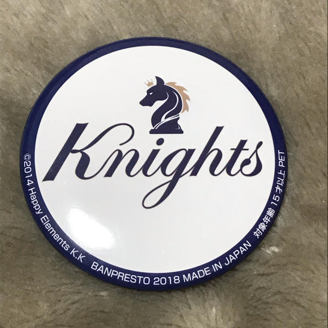 Knights 缶バッジ エンタメ/ホビーのおもちゃ/ぬいぐるみ(キャラクターグッズ)の商品写真