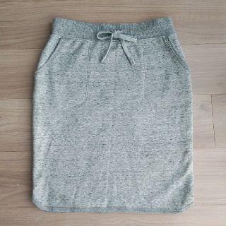 ユニクロ(UNIQLO)のユニクロ スウェット 裏ボア スカート(ひざ丈スカート)