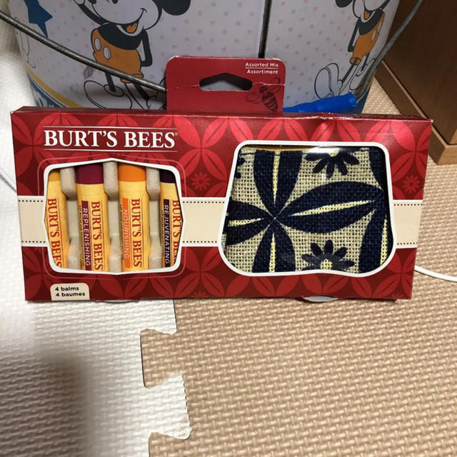 BURT'S BEES(バーツビーズ)のBURT'S BEES コスメ/美容のスキンケア/基礎化粧品(リップケア/リップクリーム)の商品写真