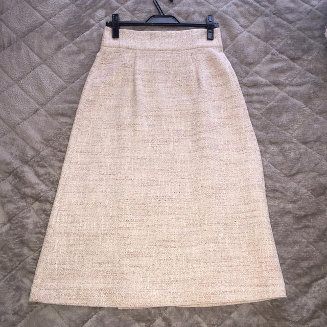 TOMORROWLAND(トゥモローランド)のBallsey ベージュスカート レディースのスカート(ロングスカート)の商品写真