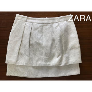 ザラ(ZARA)の週末値下　ZARA  人気　お洒落な　バミューダスカート ふんわりスカート(ひざ丈スカート)