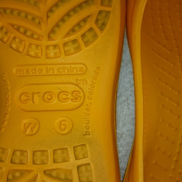 crocs(クロックス)のクロックスマリンティーw6 レディースの靴/シューズ(サンダル)の商品写真