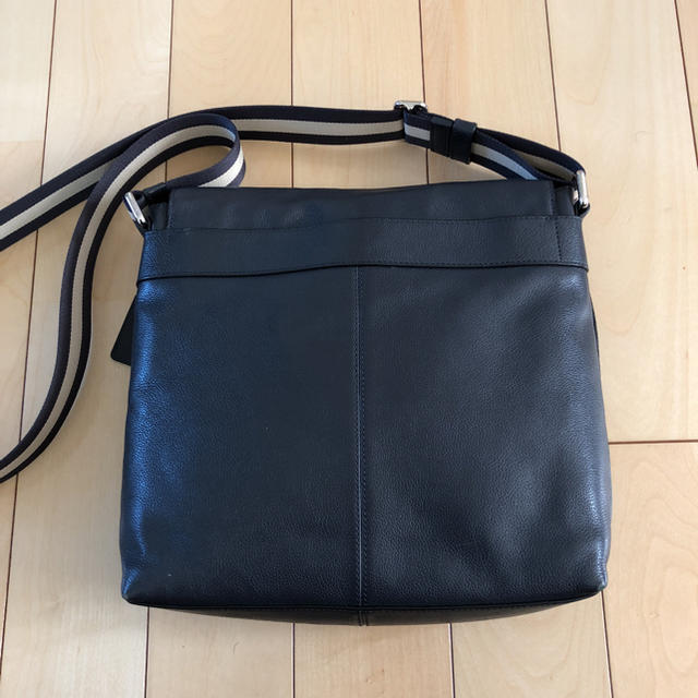 コーチ メンズ ショルダーバッグ F28576『美品』【値下げ】