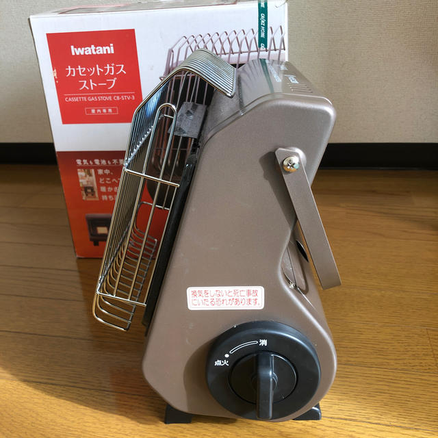 Iwatani(イワタニ)のIwatani カセットガスストーブ スマホ/家電/カメラの冷暖房/空調(ストーブ)の商品写真