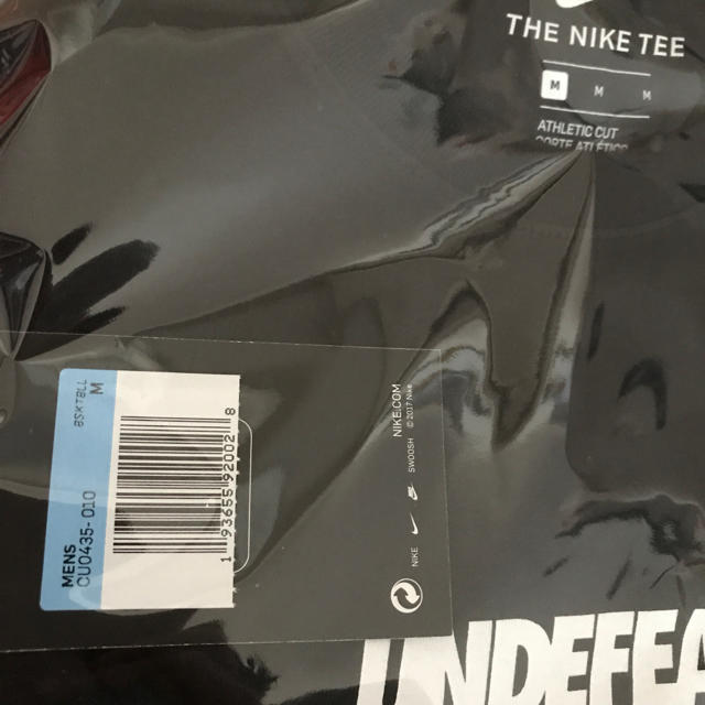 NIKE(ナイキ)のUNDEFEATED × NIKE KOBE TEE メンズのトップス(Tシャツ/カットソー(半袖/袖なし))の商品写真