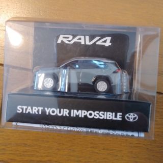 トヨタ(トヨタ)のRAV4キーホルダー(ミニカー)