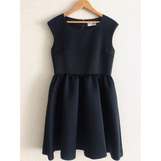 ザラ(ZARA)のブラックドレス♡ワンピース(ミニワンピース)