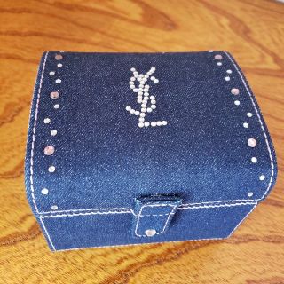 イヴサンローランボーテ(Yves Saint Laurent Beaute)のYVES SAINT LAURENT BEAUTEデニムジュエリーケース(ボトル・ケース・携帯小物)