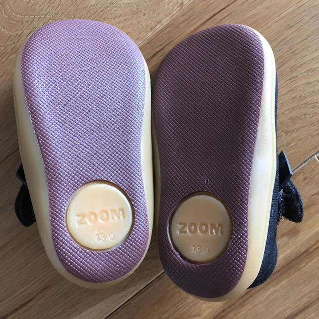 Zoom(ズーム)の新品未使用　定価5060円　ZOOM Tストラップ　13cm キッズ/ベビー/マタニティのベビー靴/シューズ(~14cm)(その他)の商品写真