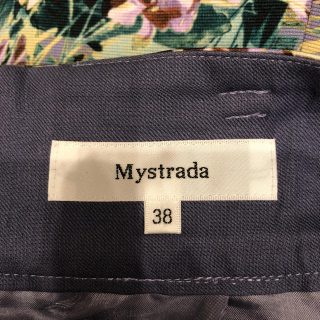 Mystrada(マイストラーダ)のMystrada  アートフラワースカート レディースのスカート(ひざ丈スカート)の商品写真