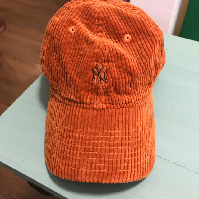 NEW ERA(ニューエラー)のNEW ERA  オレンジ キャップ レディースの帽子(キャップ)の商品写真