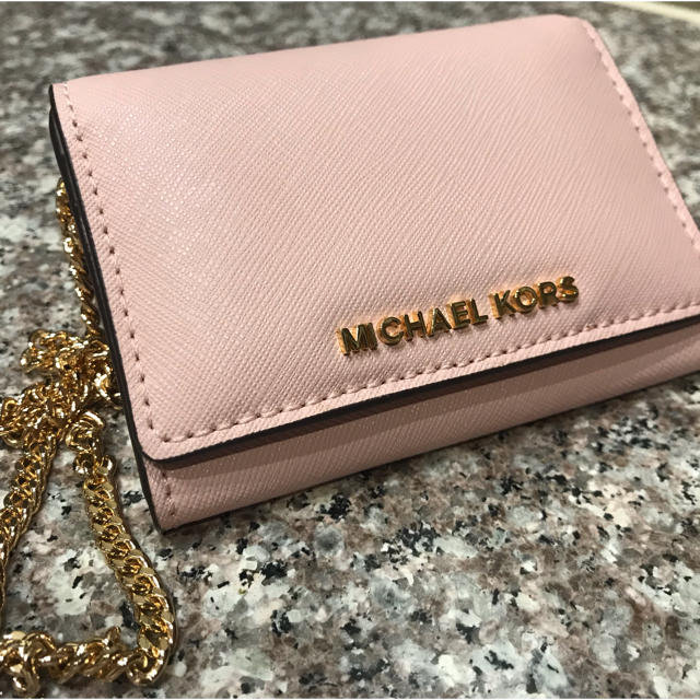 新製品情報も満載 Kors Michael - 二つ折り財布/スモールカード