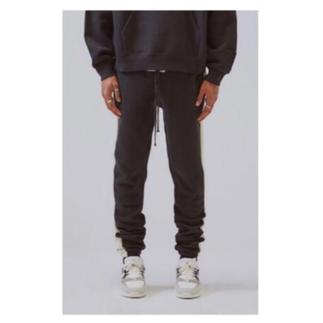 S Essentials Sweatpants スウェットパンツ 黒 新品 新作