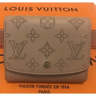 ルイヴィトン(LOUIS VUITTON)のP様専用☆箱なし☆イリスコンパクト☆マヒナ☆ガレ☆新品未使用☆(財布)