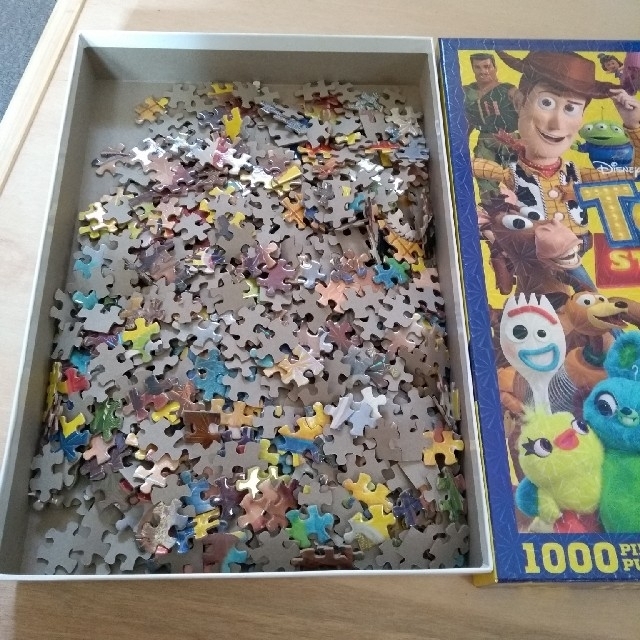 Disney(ディズニー)のkaa様専用　　TOY STORY 4 パズル　1000ピース エンタメ/ホビーのエンタメ その他(その他)の商品写真