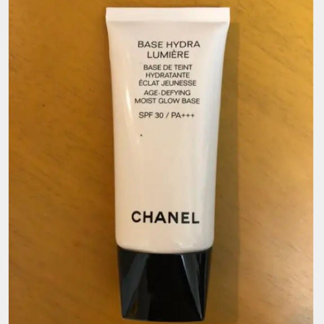 CHANEL(シャネル)のバーズ　イドゥラ　ルミエール コスメ/美容のベースメイク/化粧品(化粧下地)の商品写真