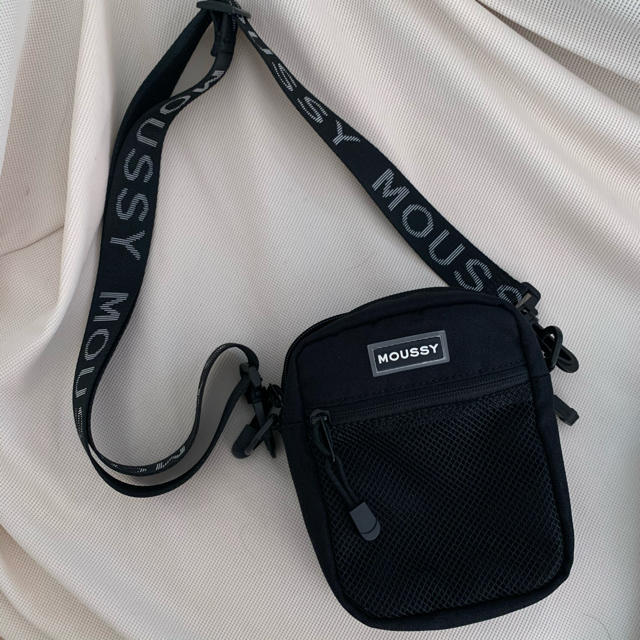 moussy(マウジー)のmoussy ショルダーバッグ レディースのバッグ(ショルダーバッグ)の商品写真