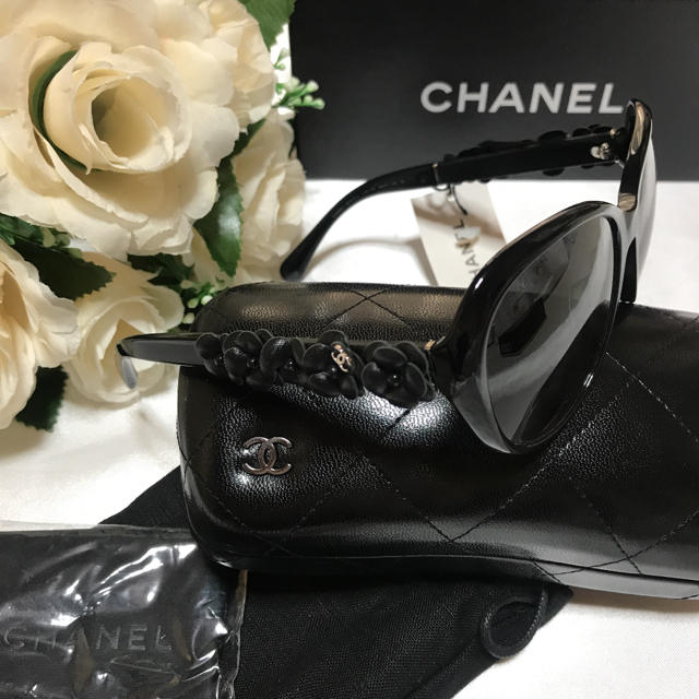 CHANEL(シャネル)のCHANEL●未使用●カメリア●ココ●サングラス レディースのファッション小物(サングラス/メガネ)の商品写真