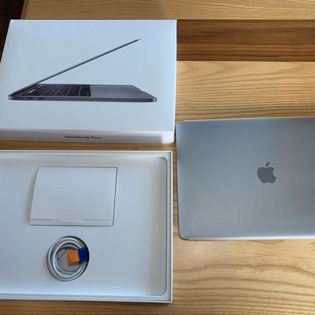 Mac MacBook Pro 2019 13インチ スペースグレイ 美品の通販 by たか's shop｜マックならラクマ (Apple) - まかろん様用 人気格安