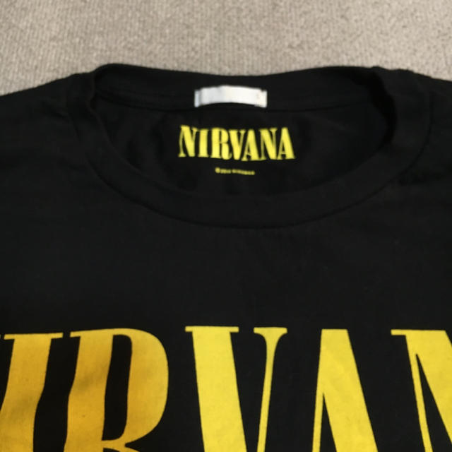 GU(ジーユー)のTシャツ　Nirvana レディースのトップス(Tシャツ(半袖/袖なし))の商品写真