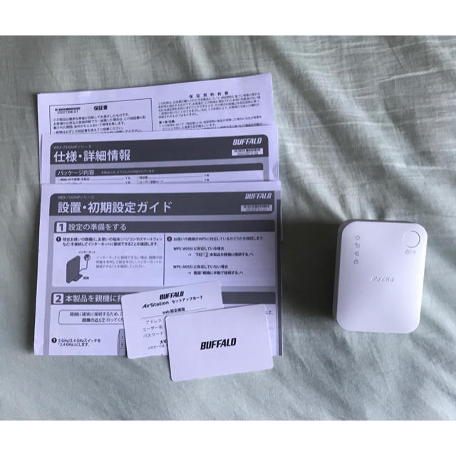 Buffalo(バッファロー)の【送料込】BUFFALO WiFi 無線LAN 中継機 WEX-733DHP スマホ/家電/カメラのスマホ/家電/カメラ その他(その他)の商品写真