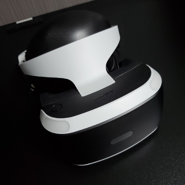 PlayStation VR(プレイステーションヴィーアール)の【送料無料】PSVR 3点セット エンタメ/ホビーのゲームソフト/ゲーム機本体(家庭用ゲーム機本体)の商品写真