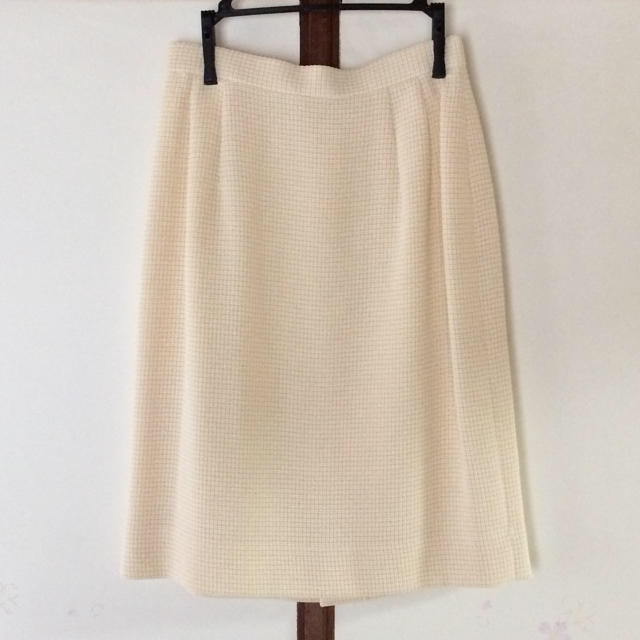 スカートスーツ イエロー レディースのフォーマル/ドレス(スーツ)の商品写真