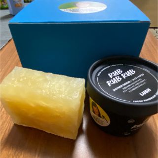 ラッシュ(LUSH)のLUSH  スクラブ　ソープ(ボディスクラブ)