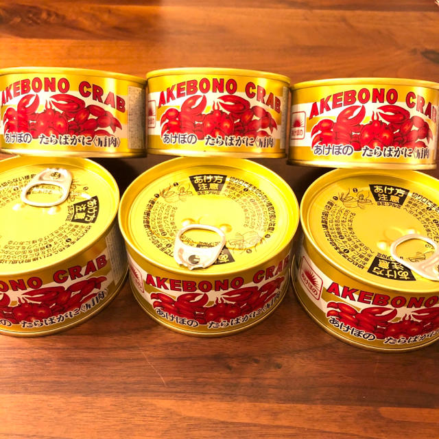 タラバガニ　缶　6缶 食品/飲料/酒の加工食品(缶詰/瓶詰)の商品写真