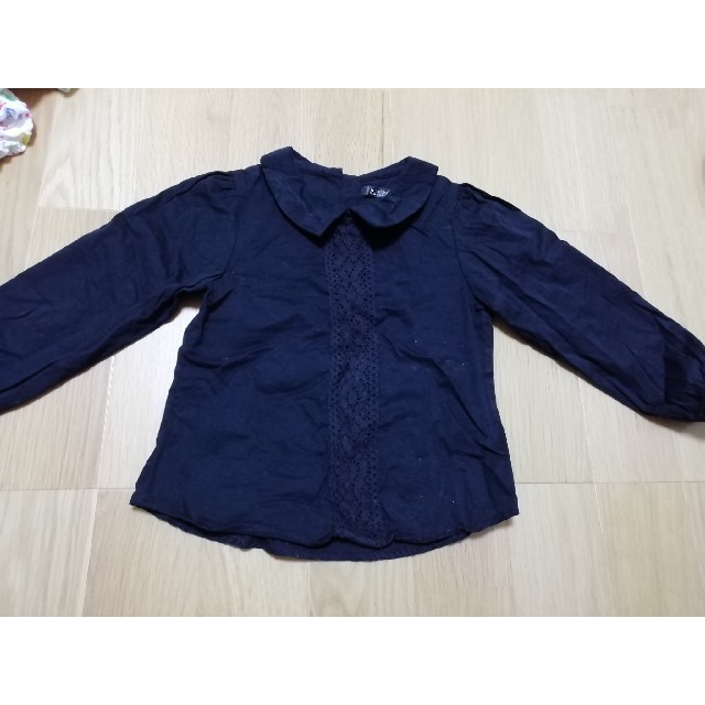 futafuta(フタフタ)のトップス　黒　襟 キッズ/ベビー/マタニティのキッズ服女の子用(90cm~)(ブラウス)の商品写真