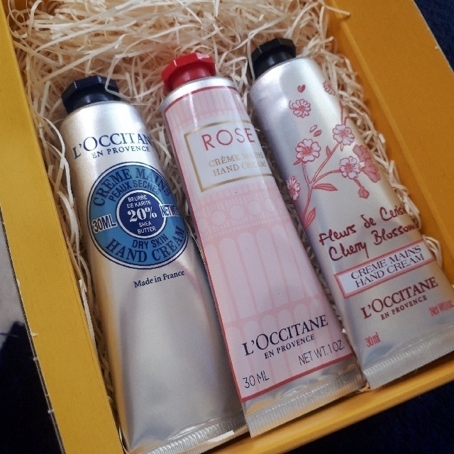 L'OCCITANE - ゆずママ様専用 定価合計 ¥4,536 ロクシタン ハンドクリーム ギフトの通販 by まい's shop