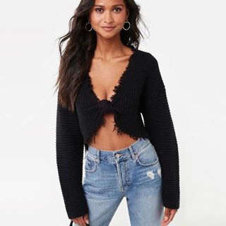 フォーエバートゥエンティーワン(FOREVER 21)の新品　Forever21 クロップトップニット ショート丈ニット　黒　 S(ニット/セーター)