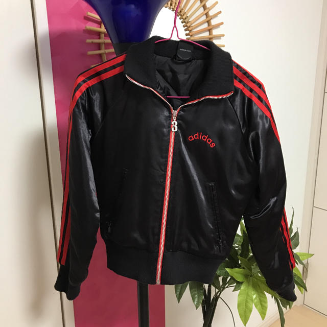 adidas(アディダス)のluah様専用 3点のお値段です◡̈*.。 レディースのジャケット/アウター(スタジャン)の商品写真