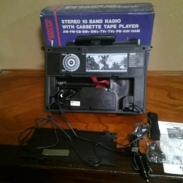 ステレオ10バンドラジオ with カセットプレーヤー　MODEL2971 スマホ/家電/カメラのオーディオ機器(ラジオ)の商品写真